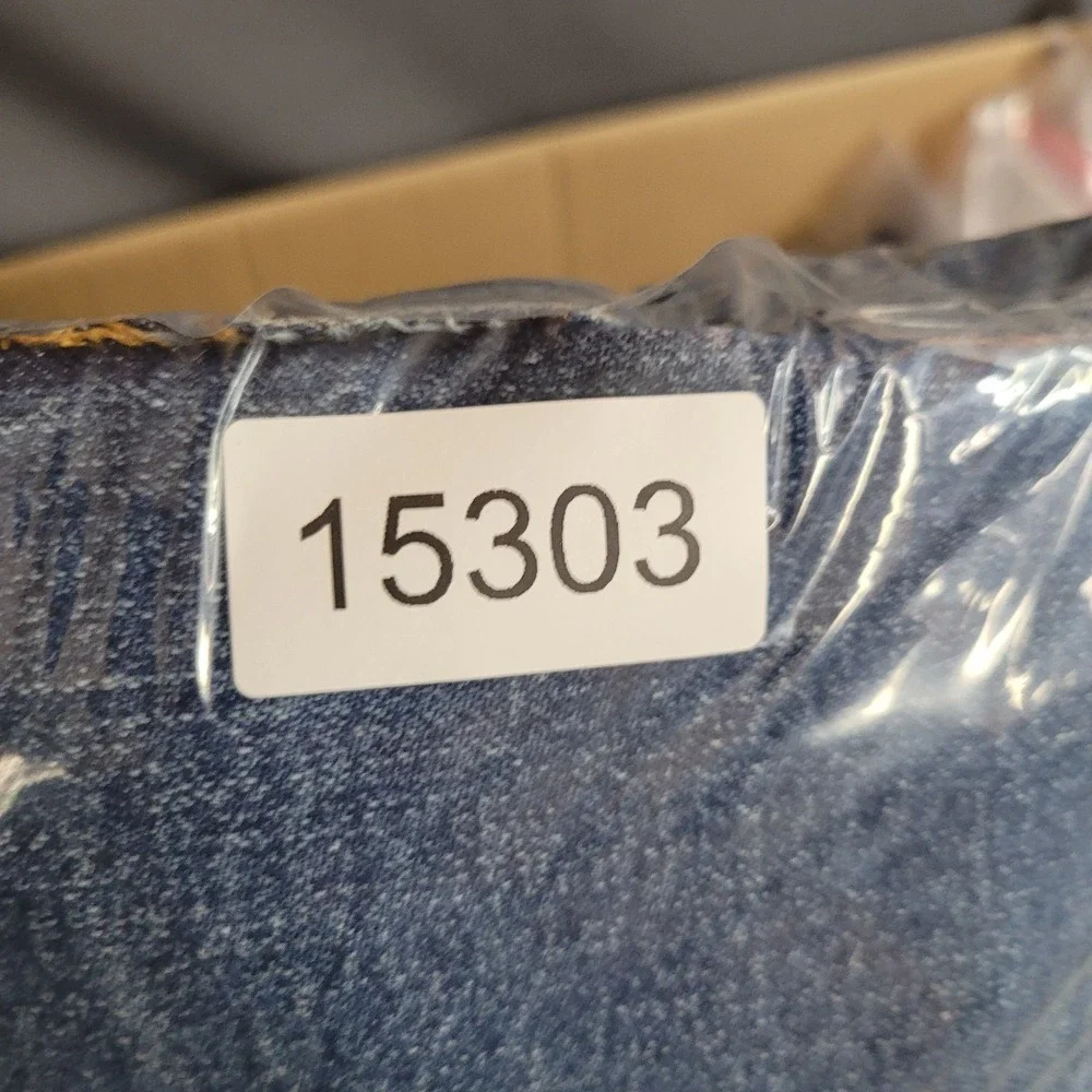 Vintage Levis 550 Jeans Mens 40x28 Medium Wash Baggy Made In USA Faded 90s